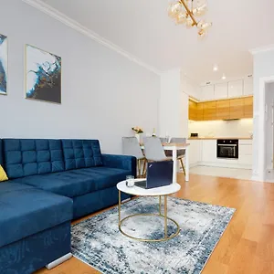  Apartament Dom Przy Okrzei By Renters Prestige