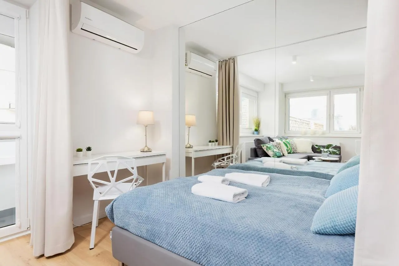Deluxe Studio Warsaw City Center By Noclegi Renters 0*,  Poland